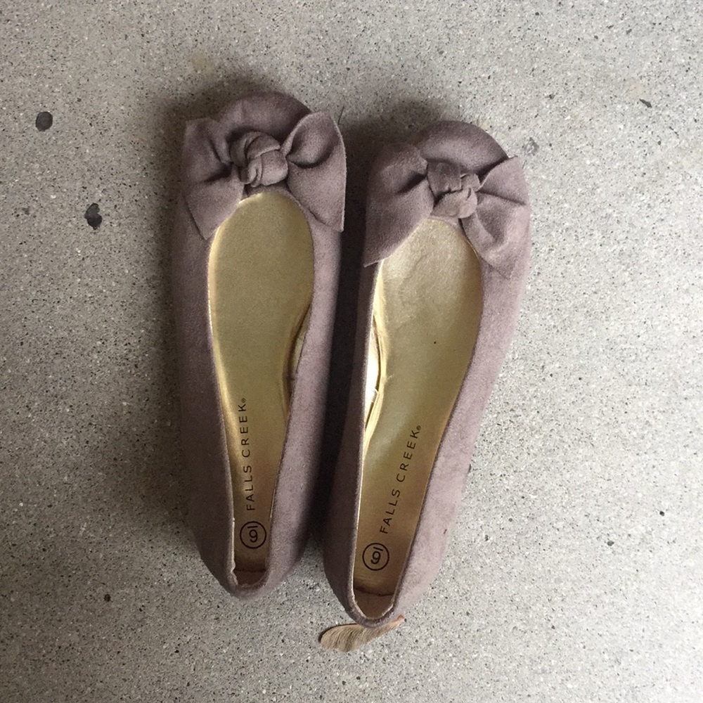 Ballet flats